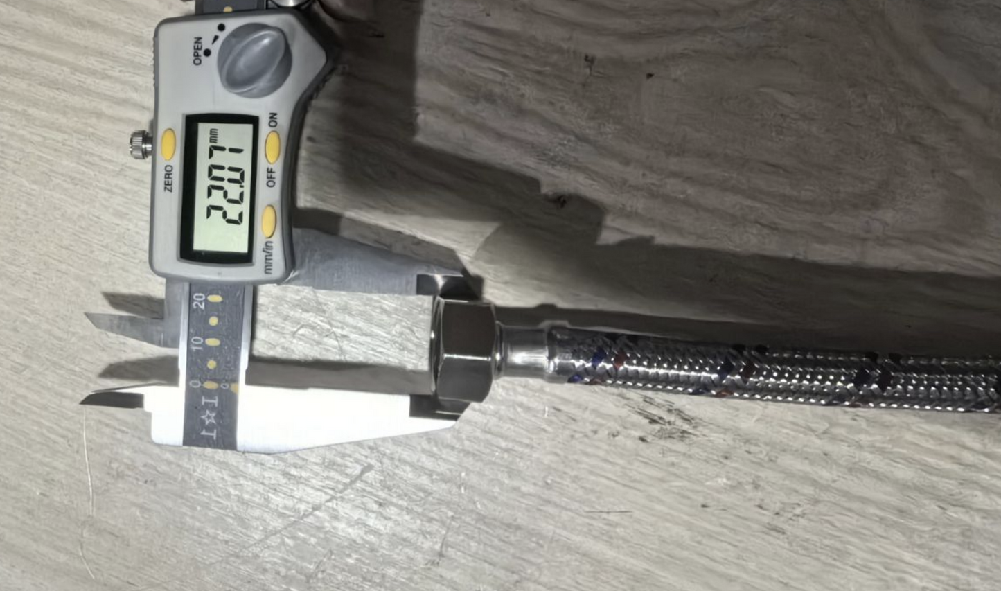 Llave Angular con flexible 35 mm